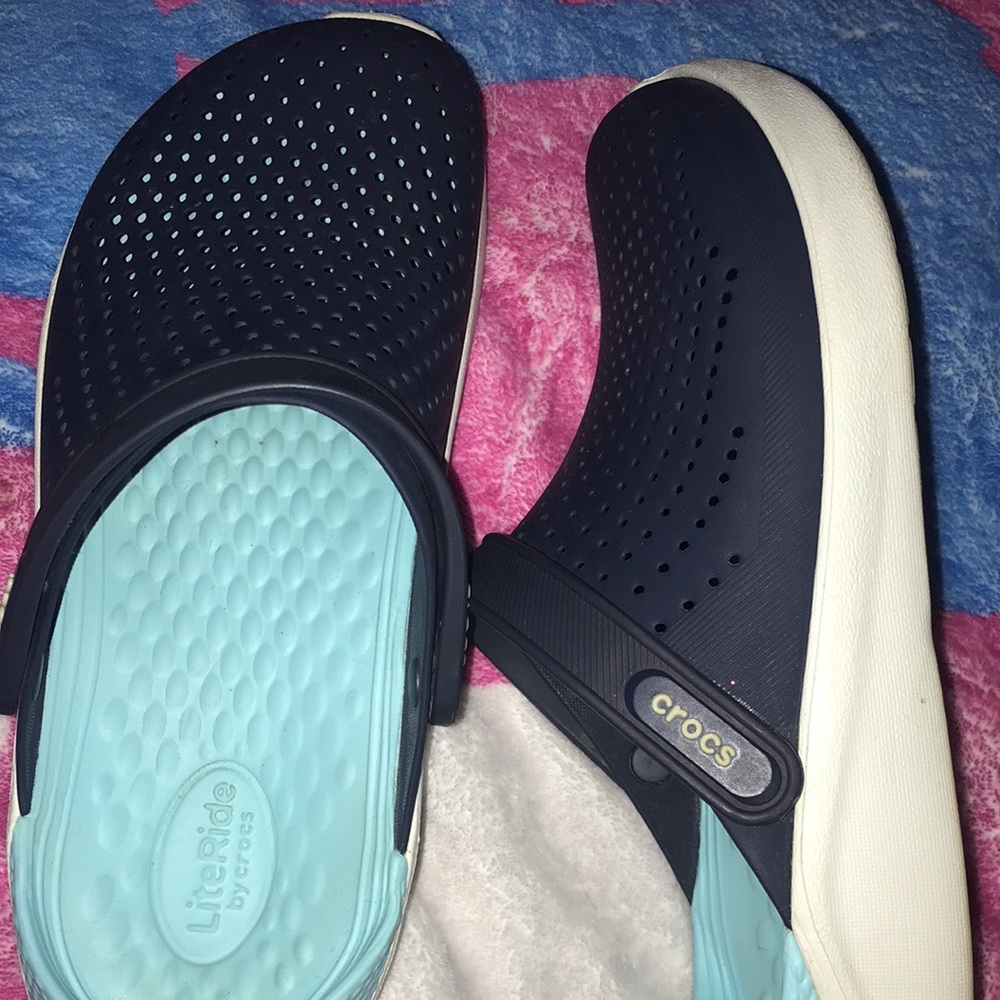 Crocs women sandals size nine